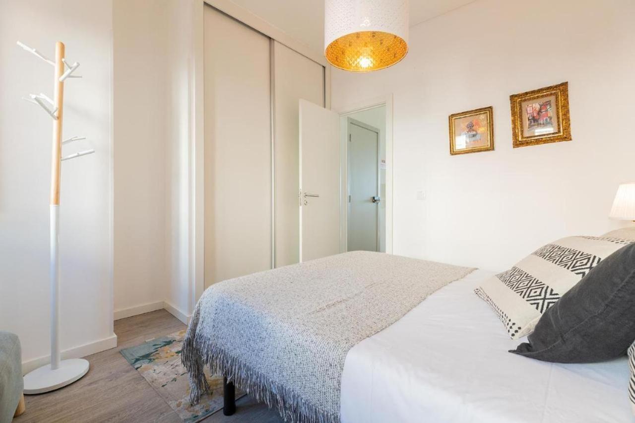 Designer Flats In Lapa By Lovelystay Lisbon Exterior photo