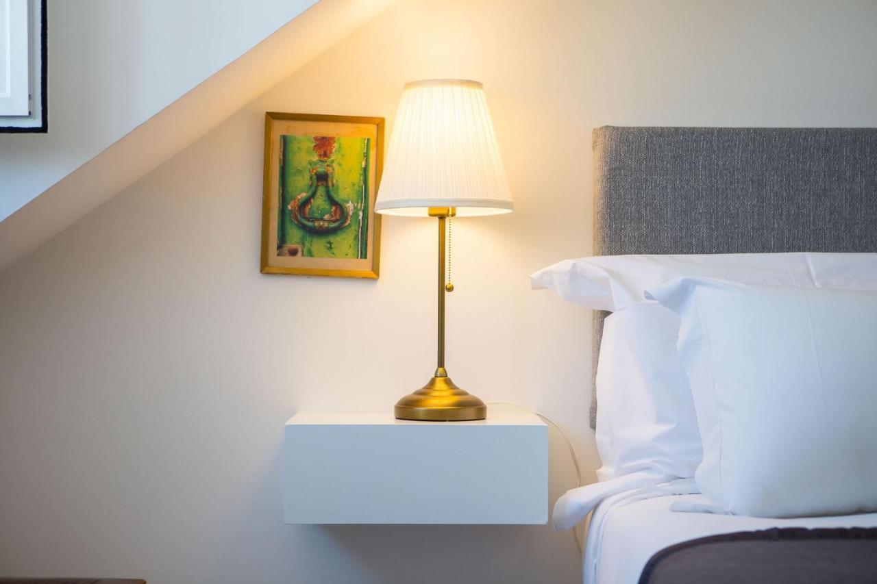 Designer Flats In Lapa By Lovelystay Lisbon Exterior photo